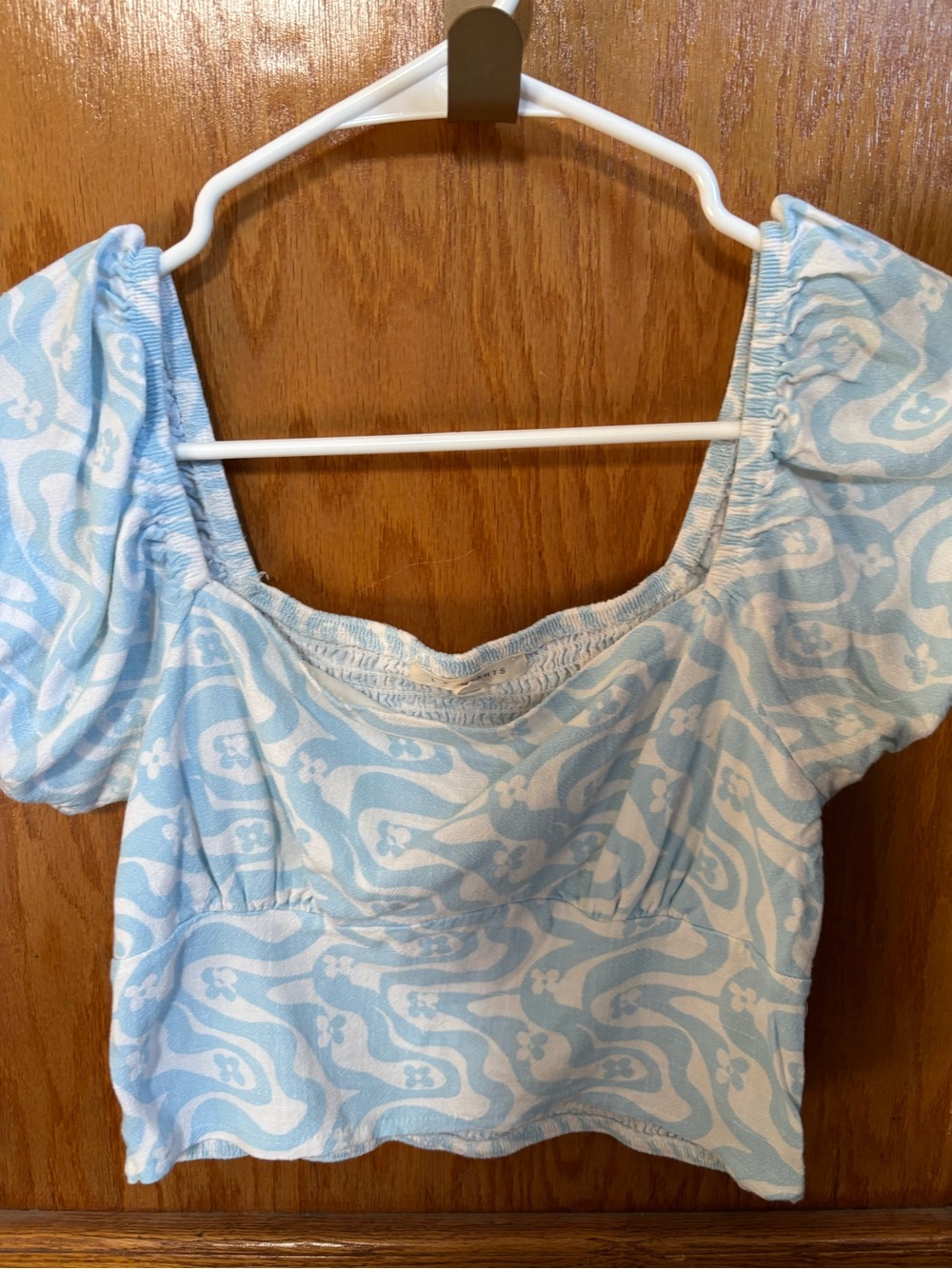 L.A. Hearts Blue and White Puff Sleeve Crop Top